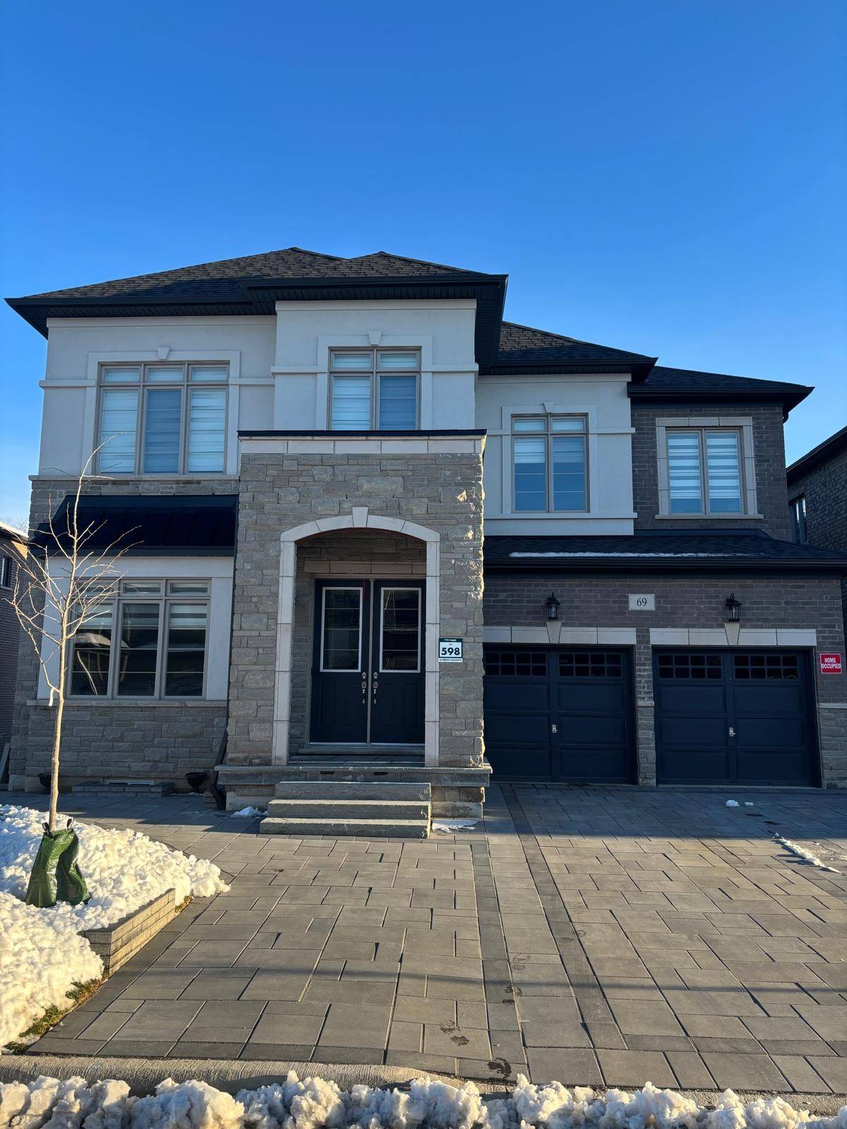 Hamilton, ON L8B 2A1,69 Smokey Hollow PL #Basement