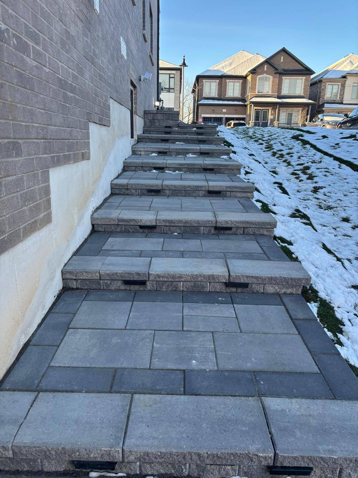 Hamilton, ON L8B 2A1,69 Smokey Hollow PL #Basement