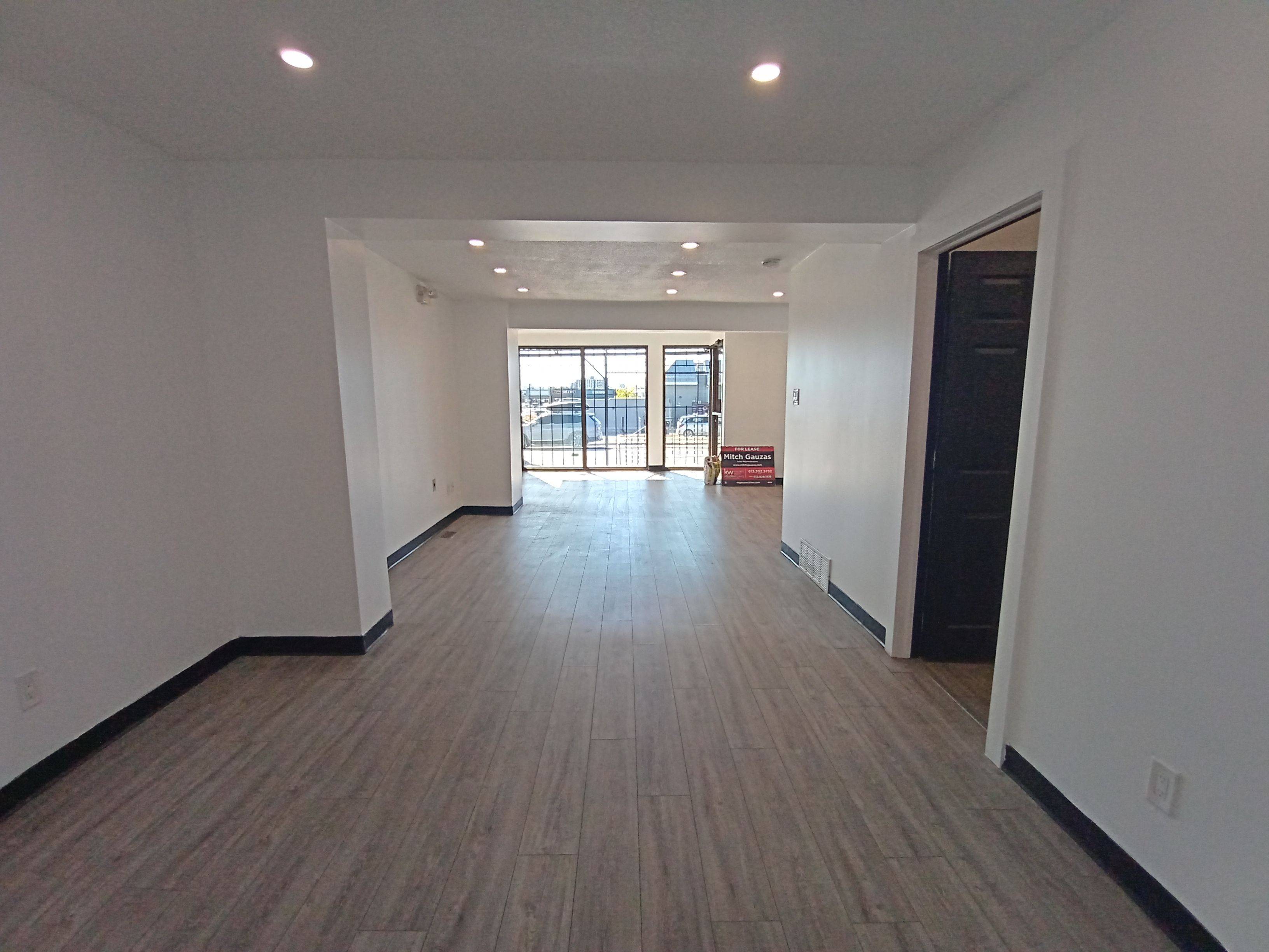 Overbrook - Castleheights And Area, ON K1K 2N8,605 Center ST #101