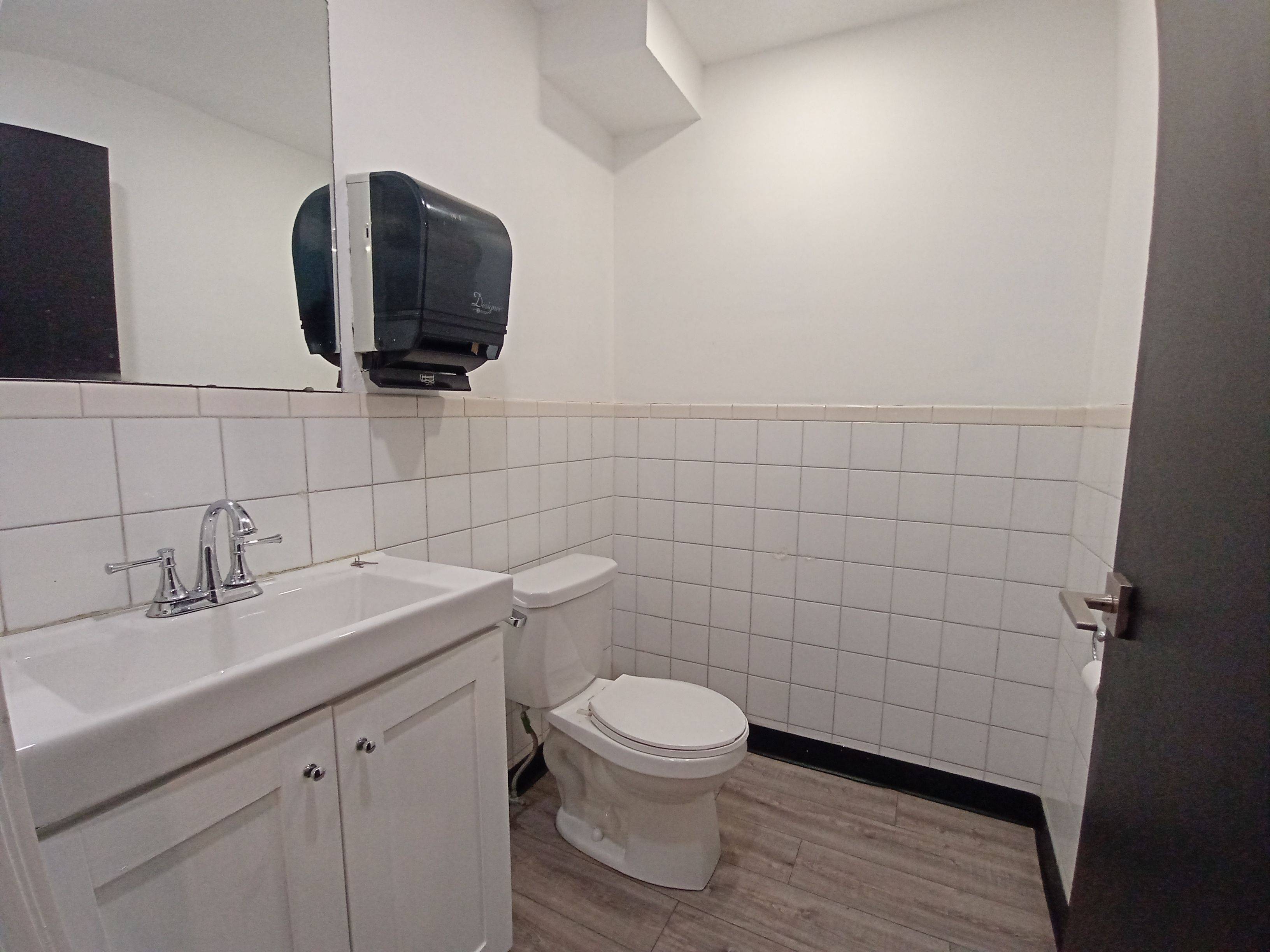 Overbrook - Castleheights And Area, ON K1K 2N8,605 Center ST #101