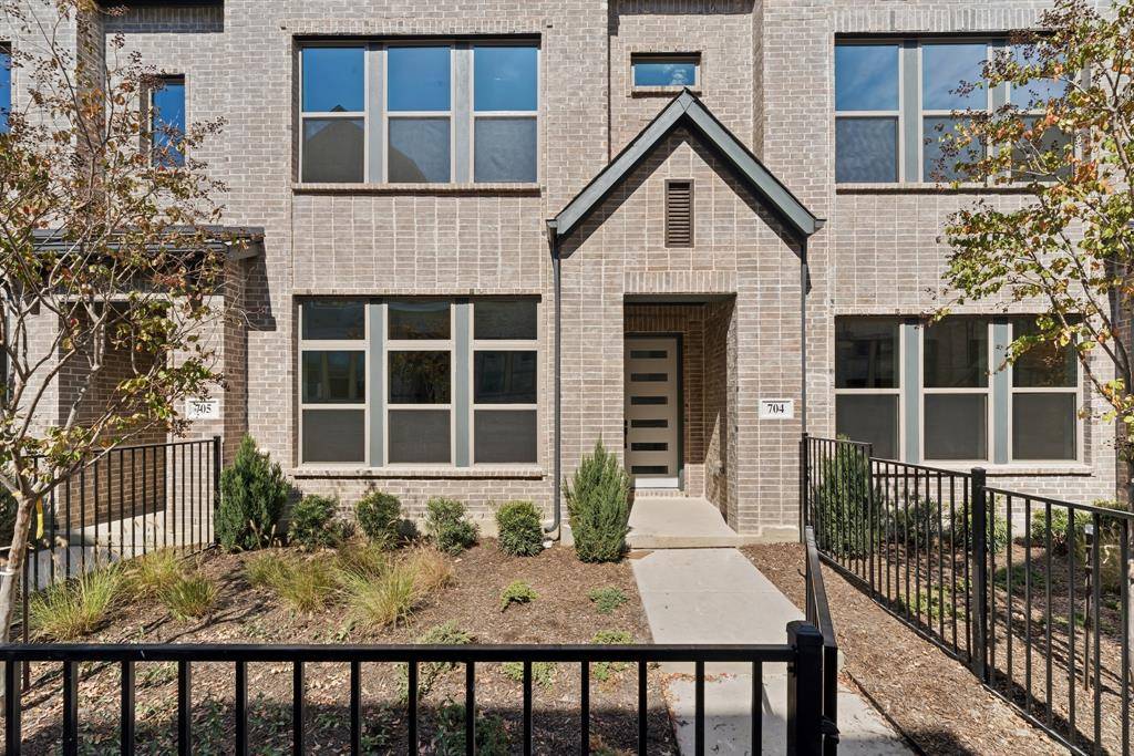 Irving, TX 75038,4839 Fuller Court #704