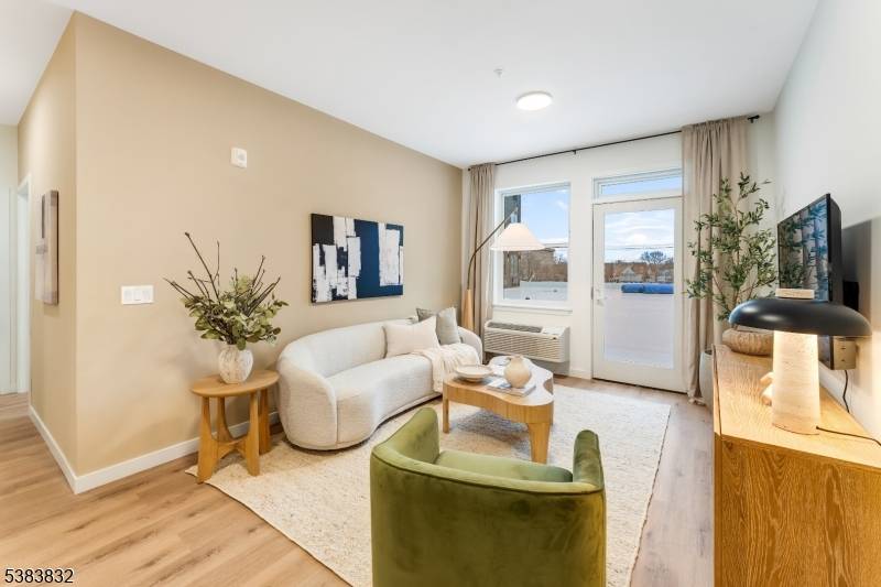 East Orange City, NJ 07018,431 Dr Mlk Jr Blvd #522