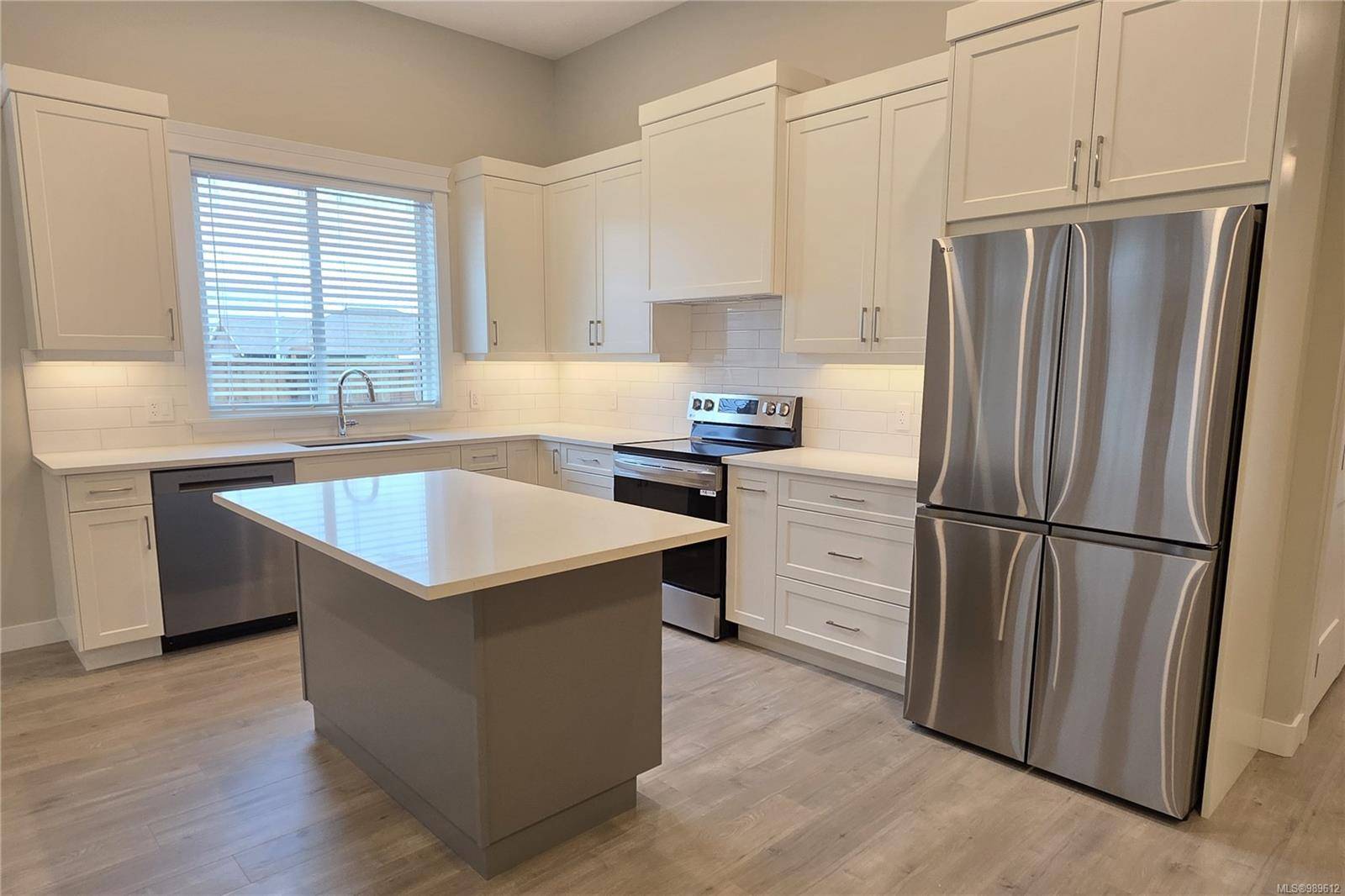 Campbell River, BC V9H 0C6,343 Arizona Dr #3