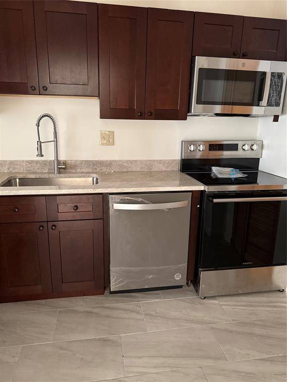 Fort Lauderdale, FL 33321,7901 Colony Cir #201