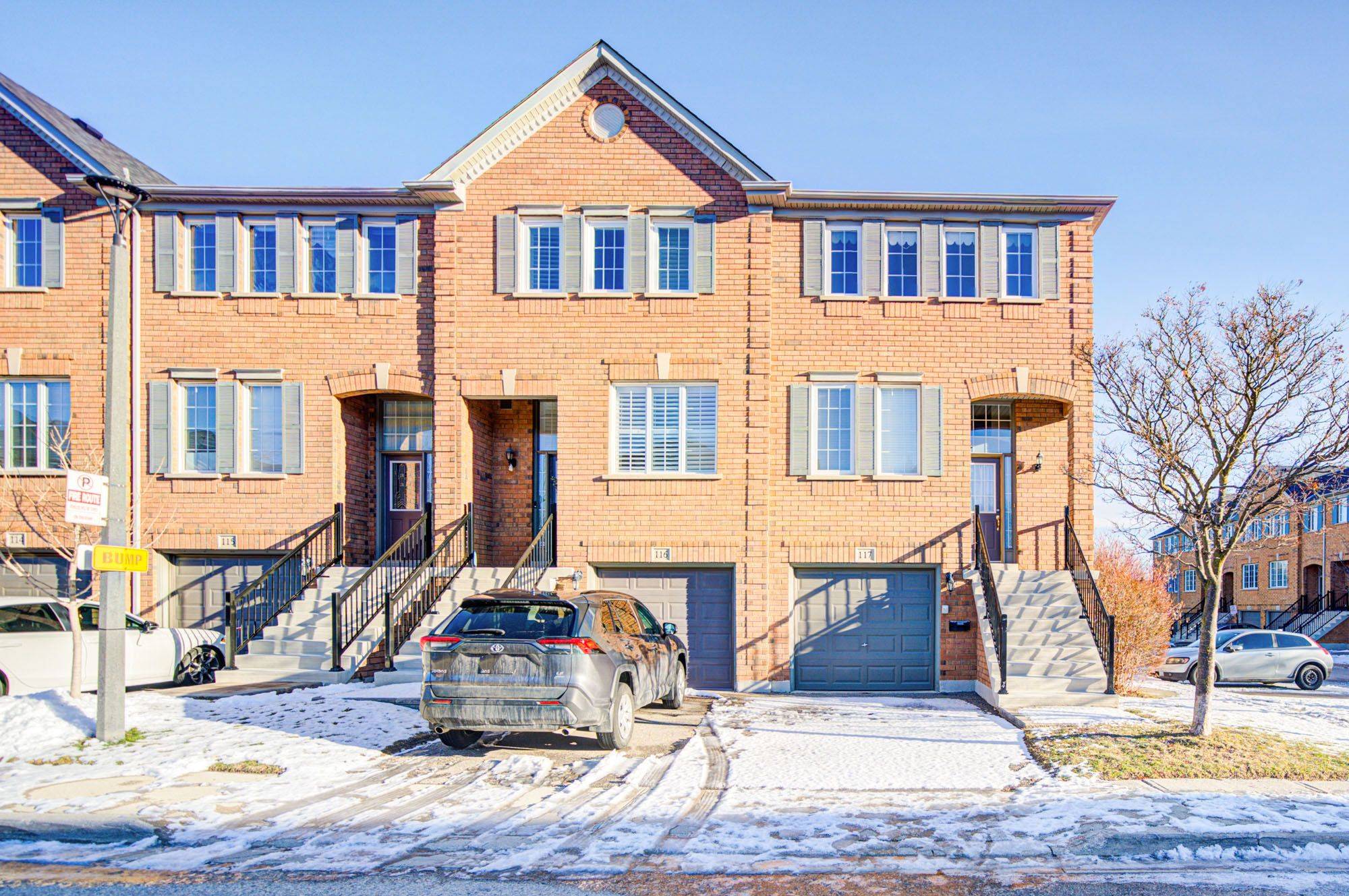 Mississauga, ON L5M 6E8,5530 Glen Erin DR #117
