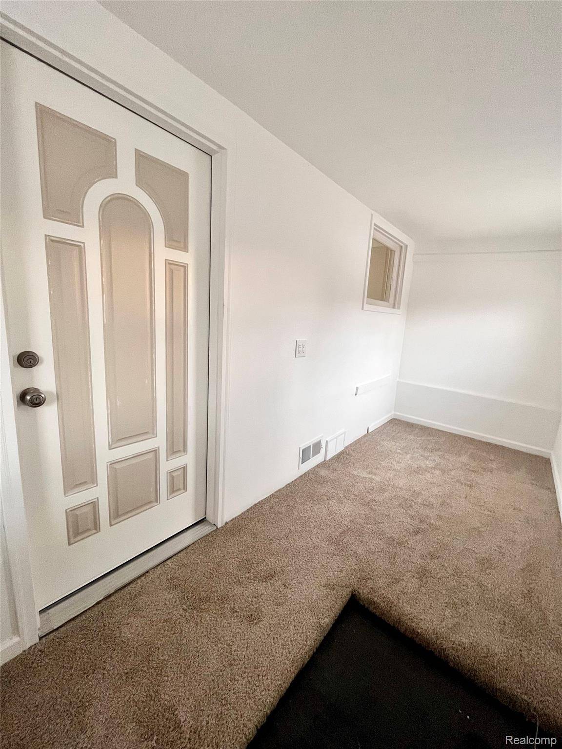 Flint, MI 48503,2410 Corunna RD