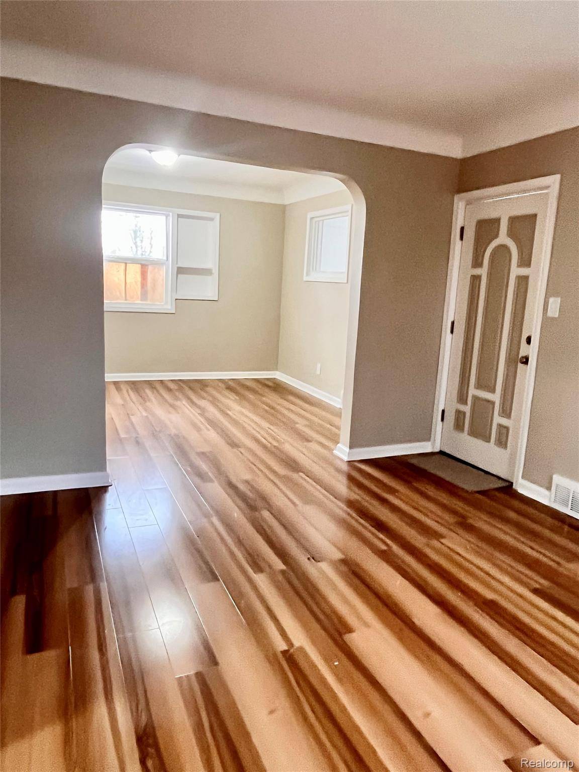 Flint, MI 48503,2410 Corunna RD