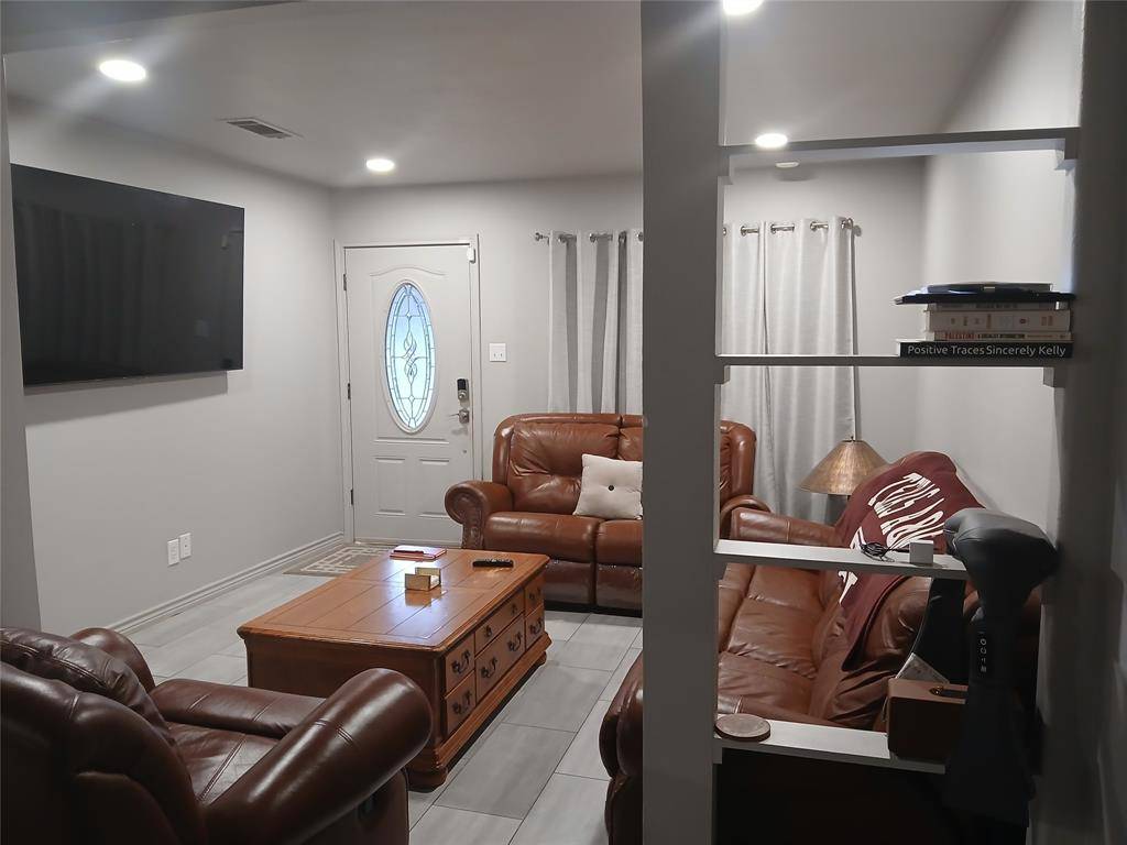 Arlington, TX 76015,2507 S Fielder Road