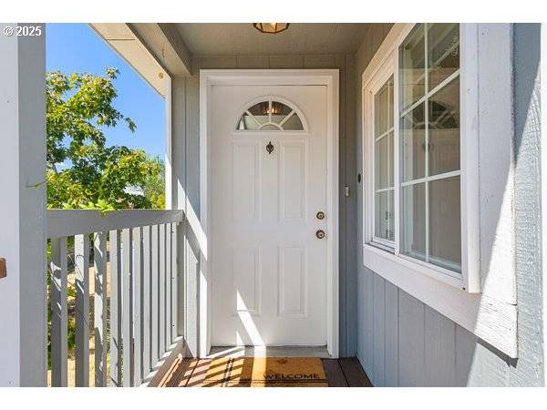 Junction City, OR 97448,310 Pitney LN #40