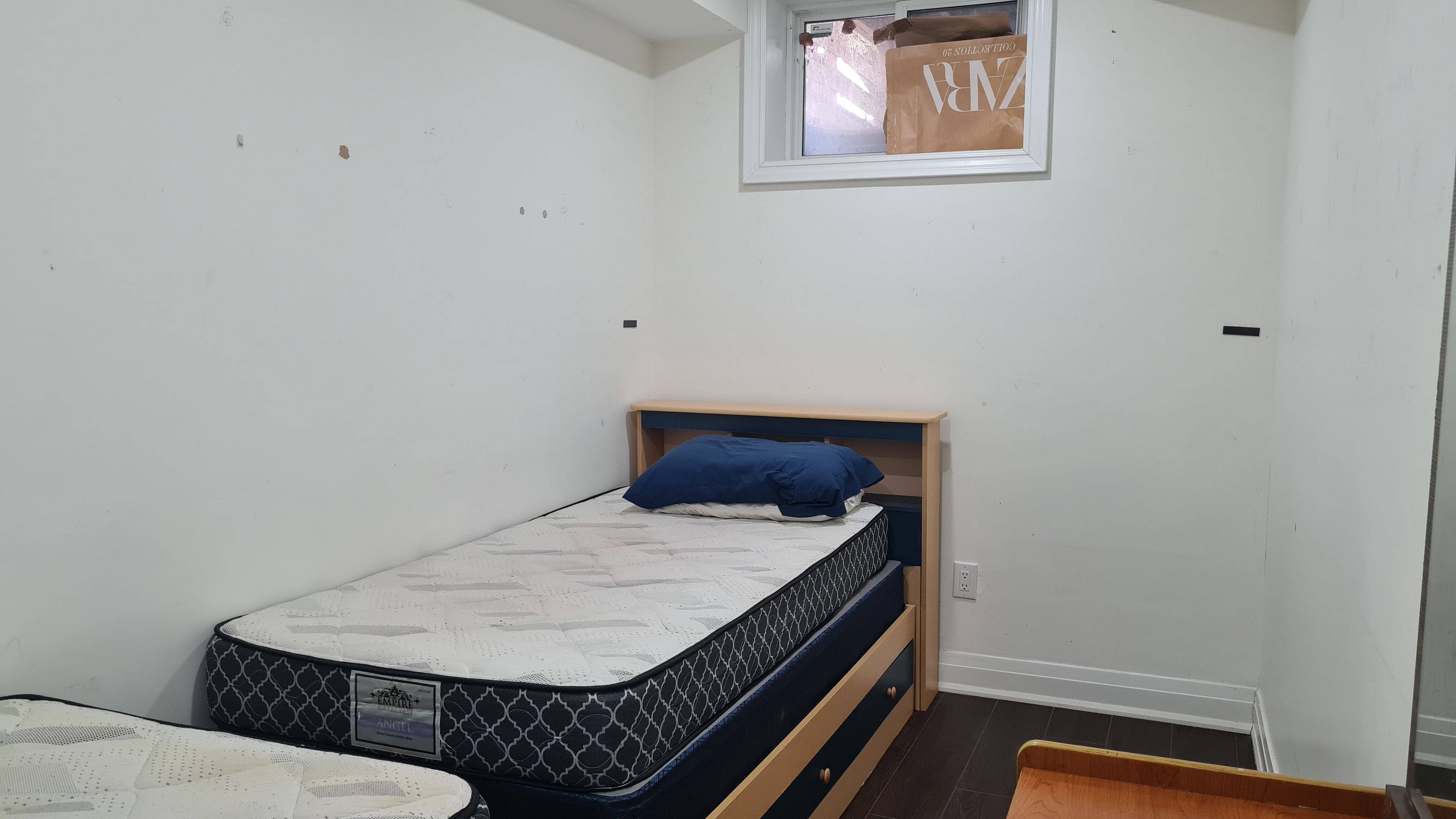 Toronto E06, ON M1L 2X3,10 Emmott AVE #Room A