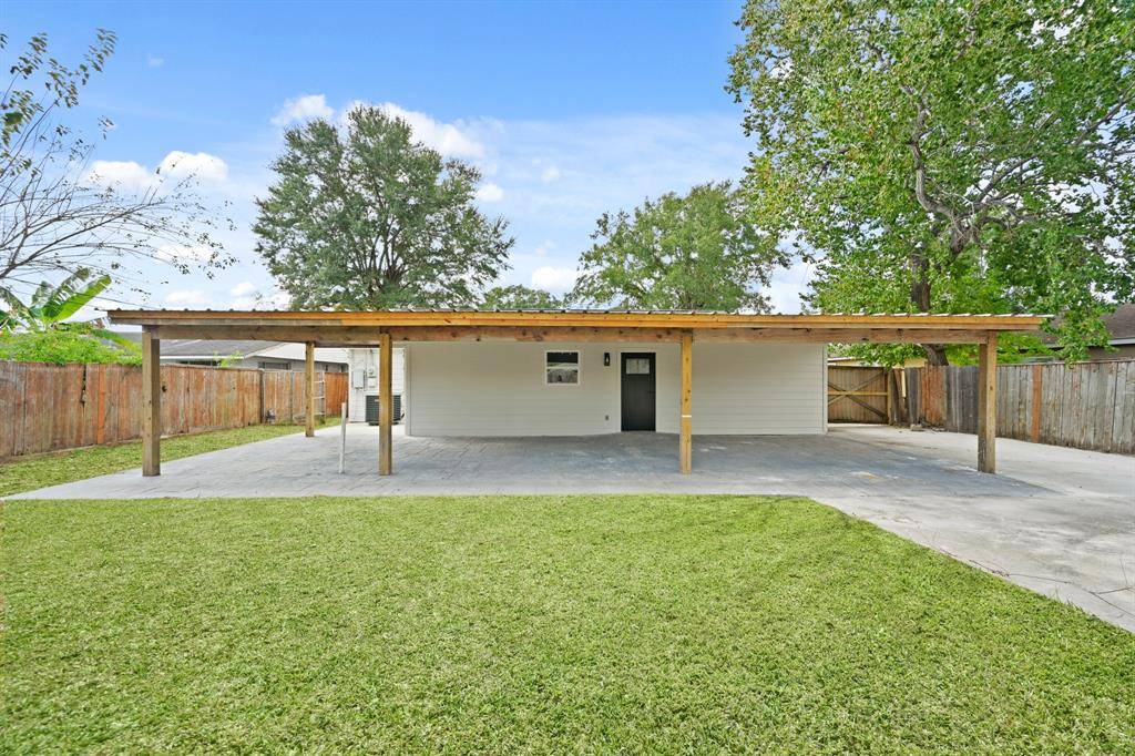 Houston, TX 77075,10211 Glenmawr Drive