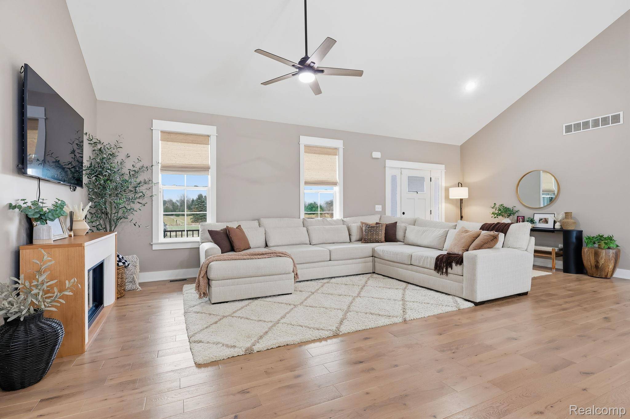 Almont, MI 48003,3580 Shoemaker RD