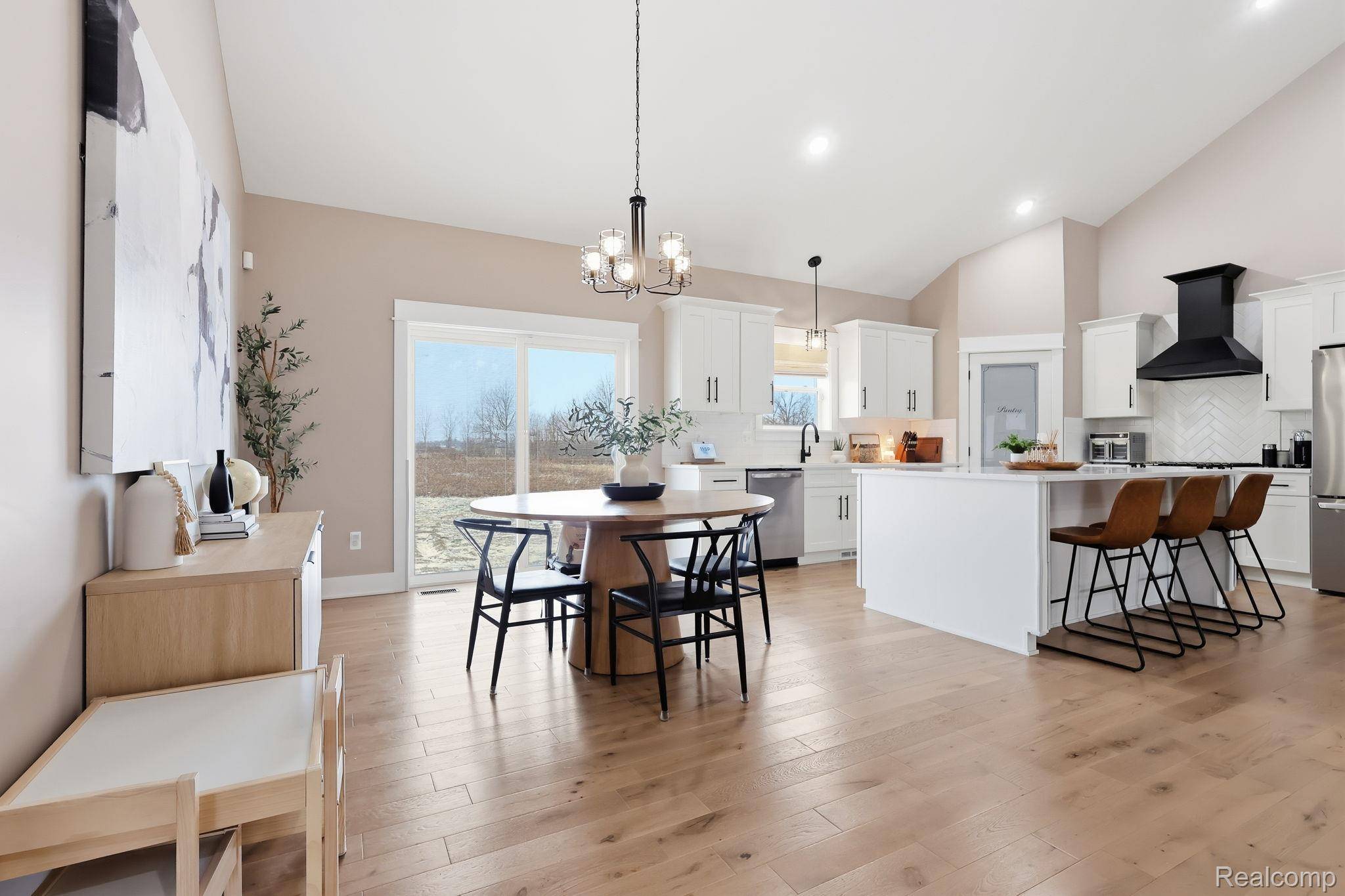 Almont, MI 48003,3580 Shoemaker RD