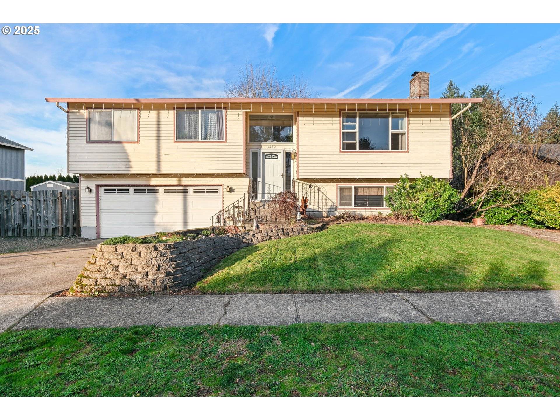 Troutdale, OR 97060,1660 SE LEWELLYN AVE