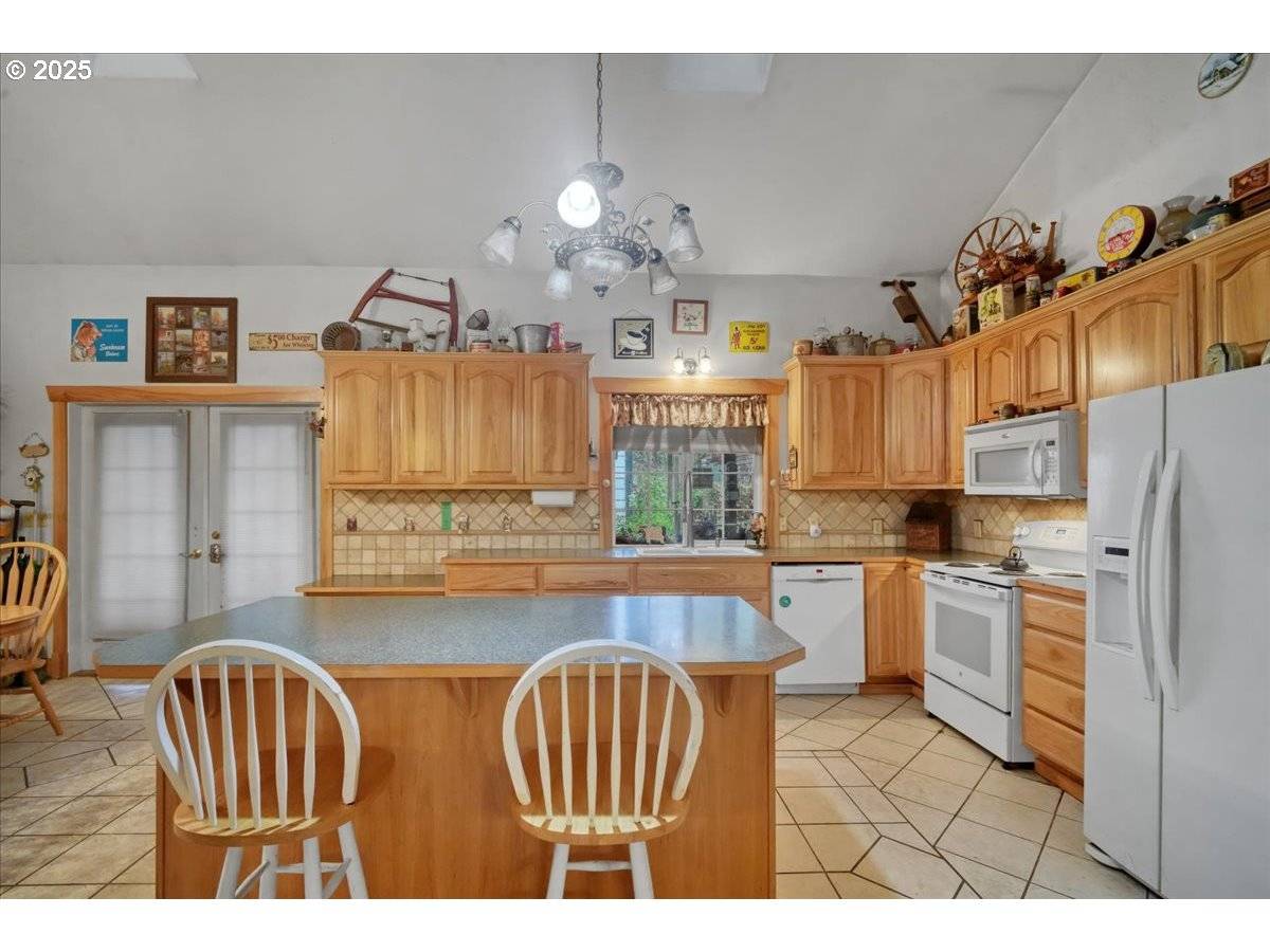 Salkum, WA 98582,2825 US Highway  12