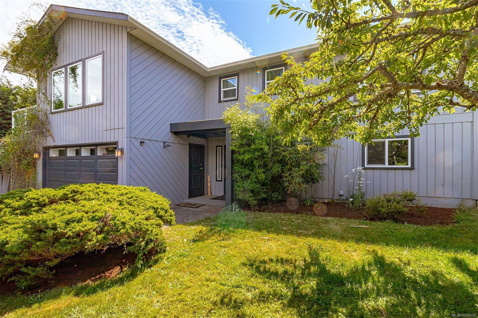 Colwood, BC V9C 2N8,711 Bexhill Rd