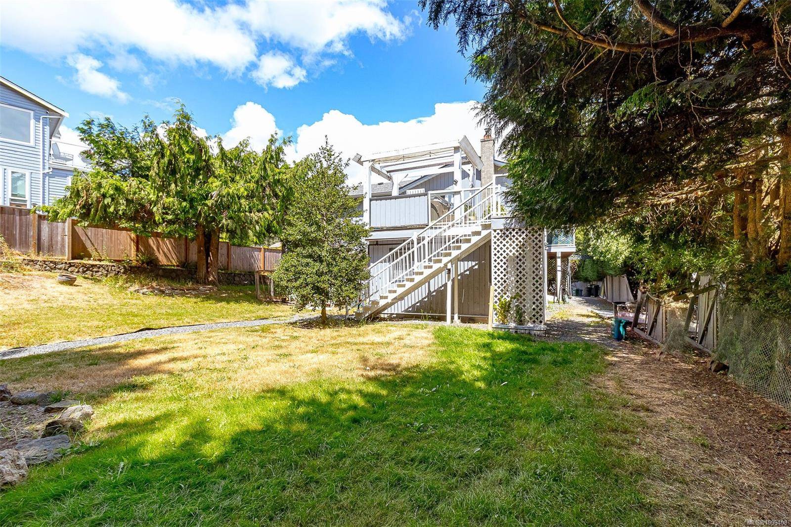 Colwood, BC V9C 2N8,711 Bexhill Rd