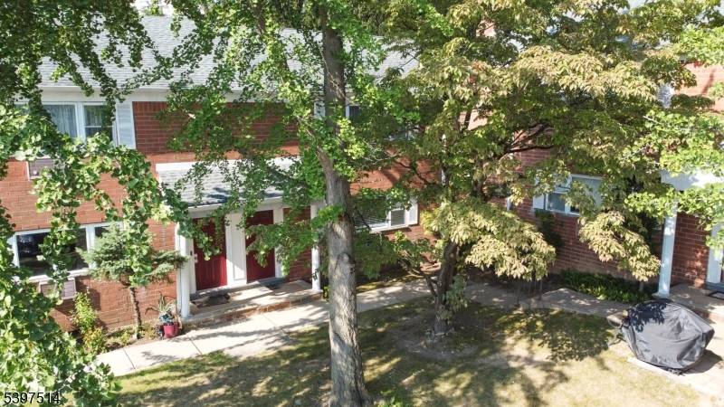 Parsippany-troy Hills Twp., NJ 07950,2467 RT 10 Bldg 13 Unit 8A #8A
