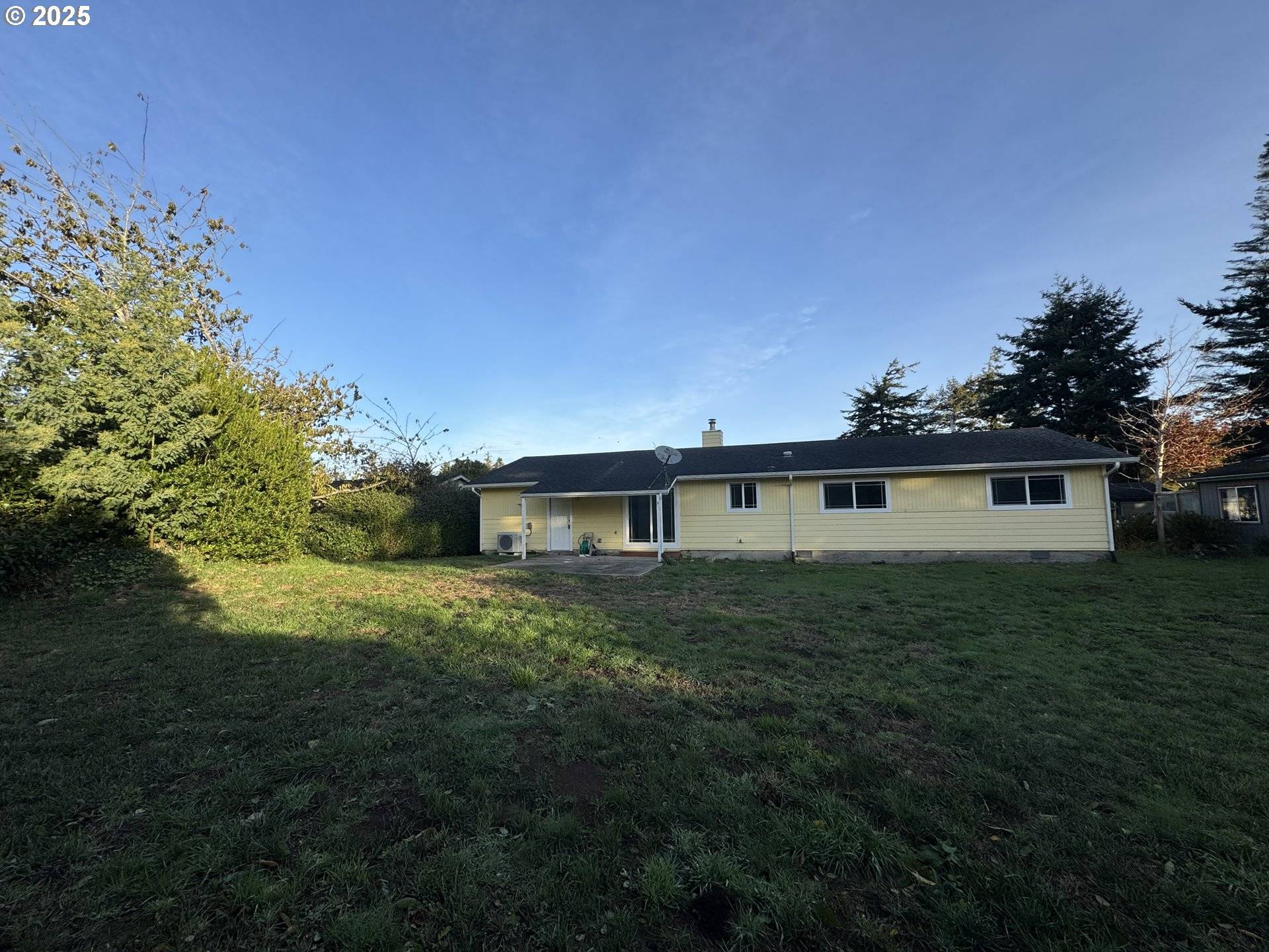 Bandon, OR 97411,950 NE 1ST ST