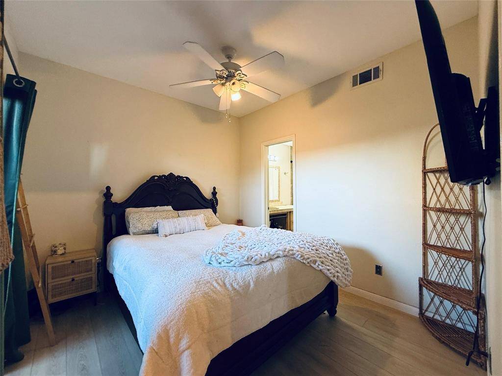 Dallas, TX 75206,5757 E University Boulevard #22R