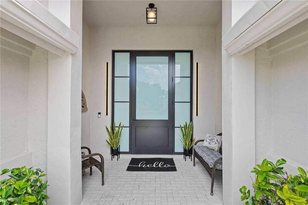 Boca Raton, FL 33428,10270 Silver Lake Drive