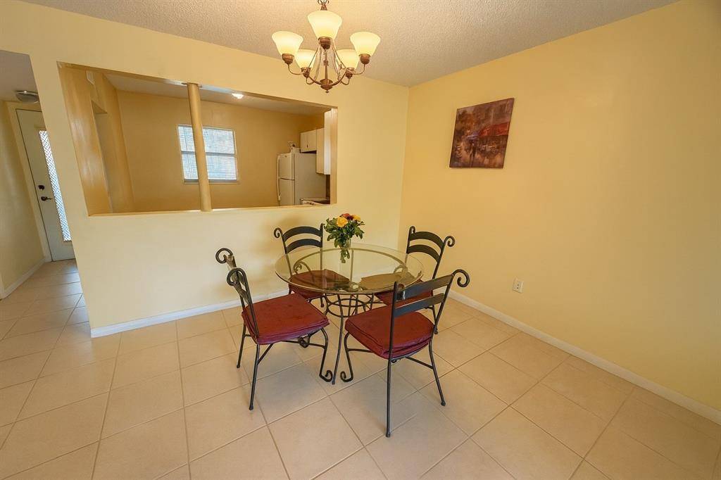 Lauderdale Lakes, FL 33311,2850 Somerset Dr #208