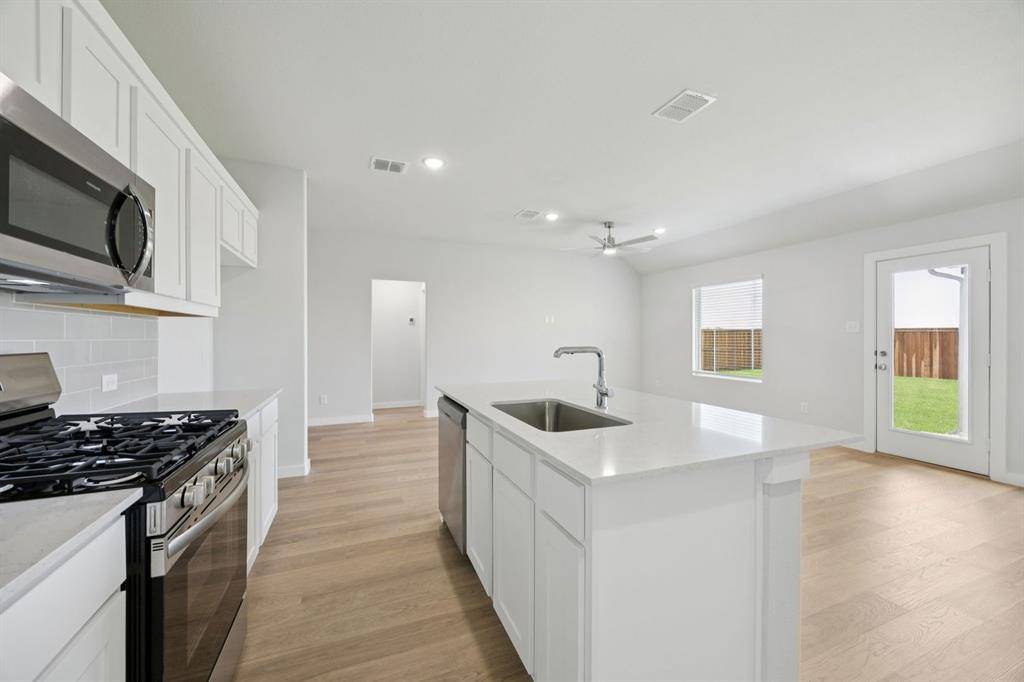 Crowley, TX 76036,9413 Wild West Way