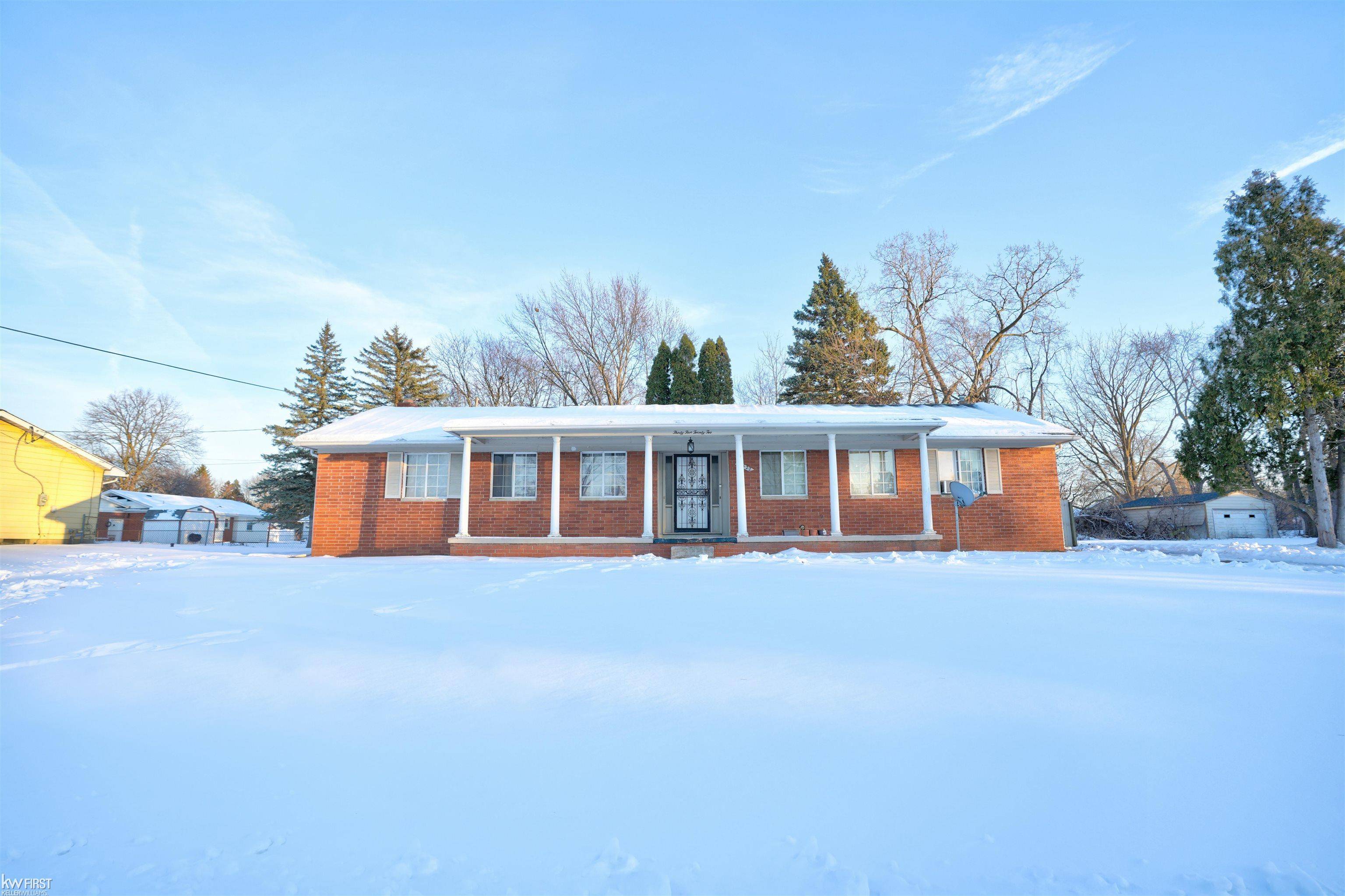 Flint, MI 48532,3522 Ridgecliffe DR