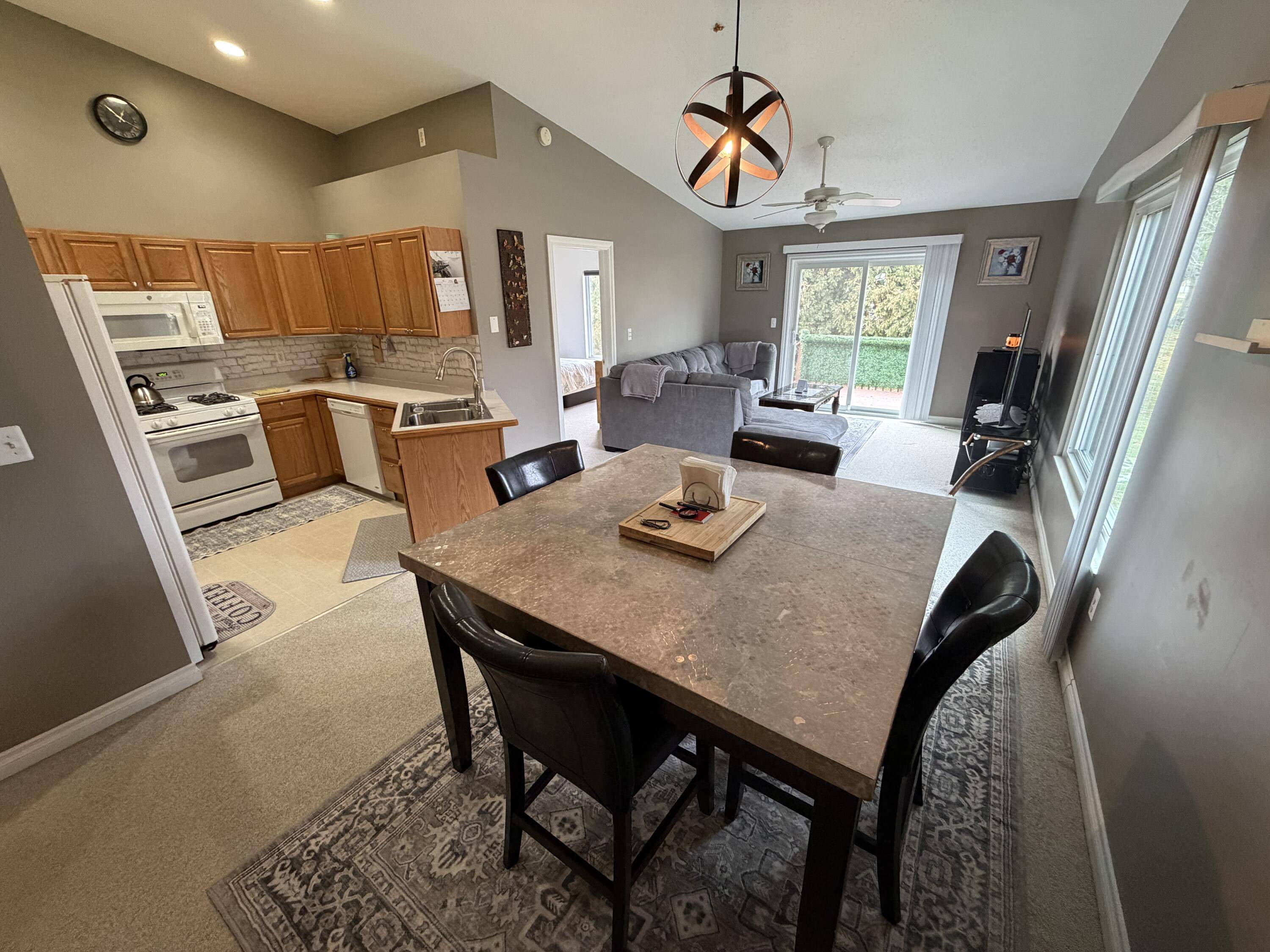 Marysville, MI 48040,902 Lighthouse DR