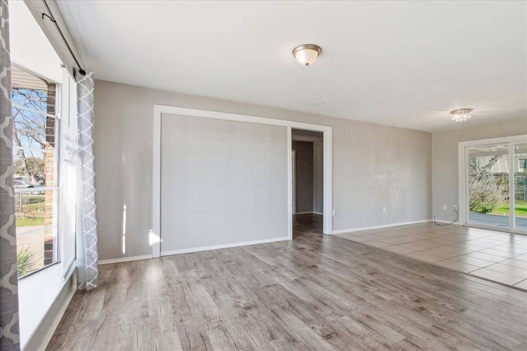 Saginaw, TX 76179,837 S Hampshire Street