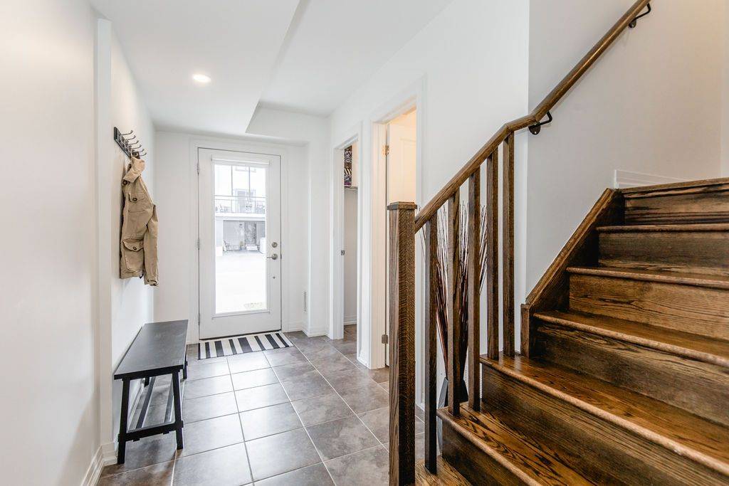 Barrie, ON L9J 0J4,20 Andean LN