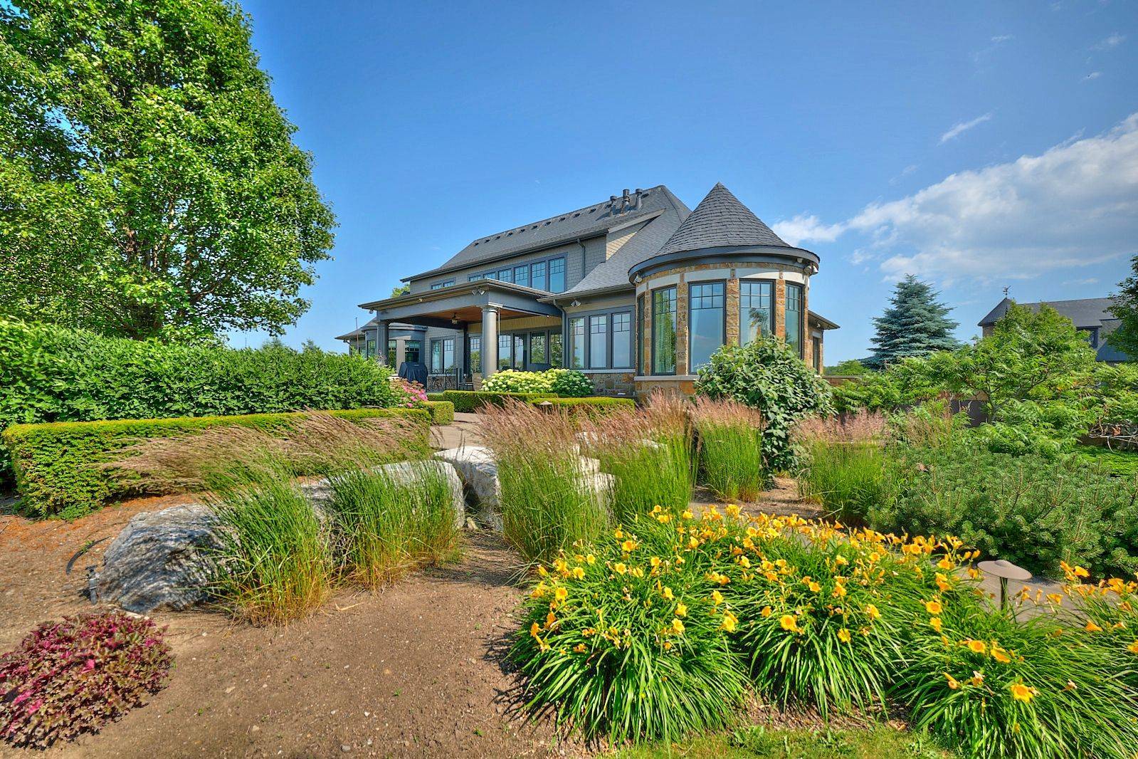 Niagara-on-the-lake, ON L0S 1J0,1234 Lakeshore RD