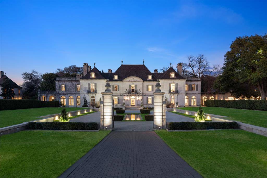 Dallas, TX 75229,5619 Walnut Hill Lane