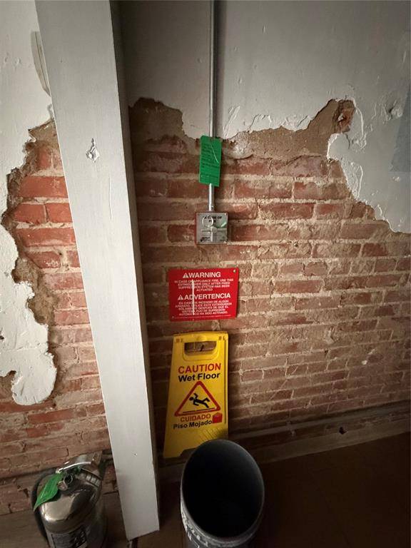 Kemp, TX 75143,218 S Main Street