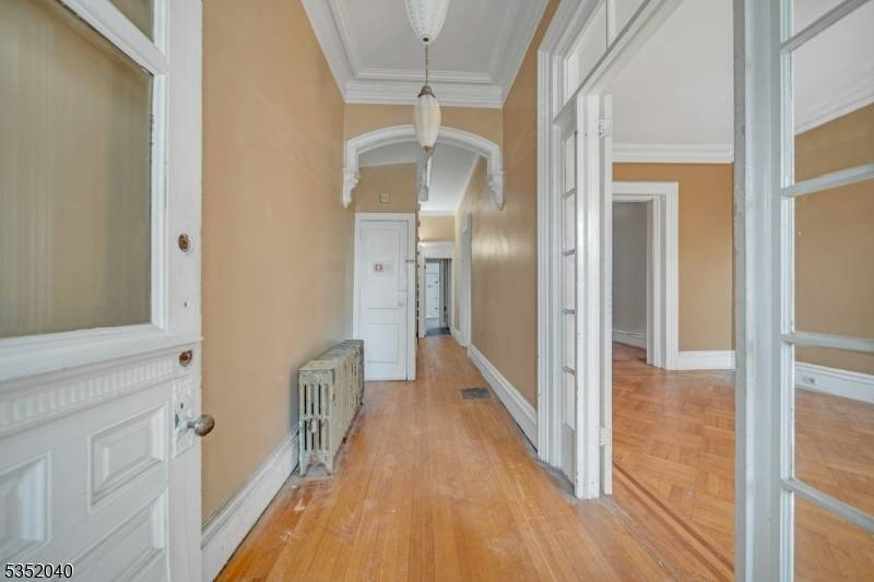 Newark City, NJ 07102,589 Dr Martin Luther King Jr