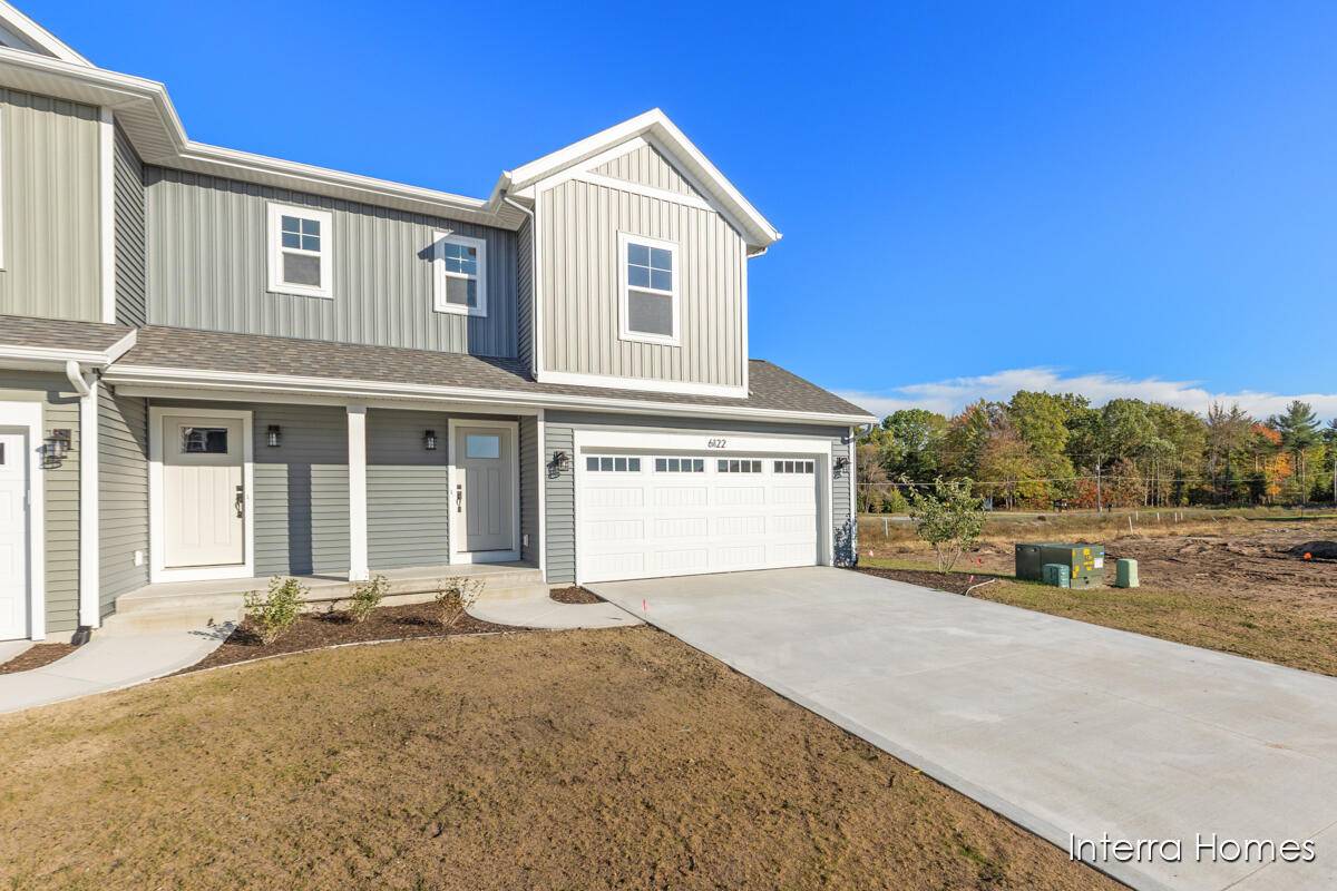 Spring Lake, MI 49456,6122 Burgess Dr #9