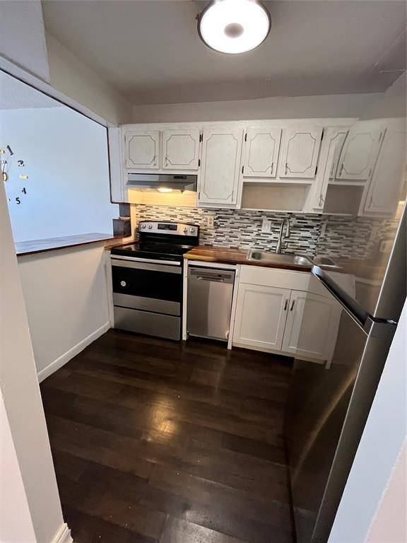 Sunrise, FL 33322,9141 Sunrise Lakes Blvd #115