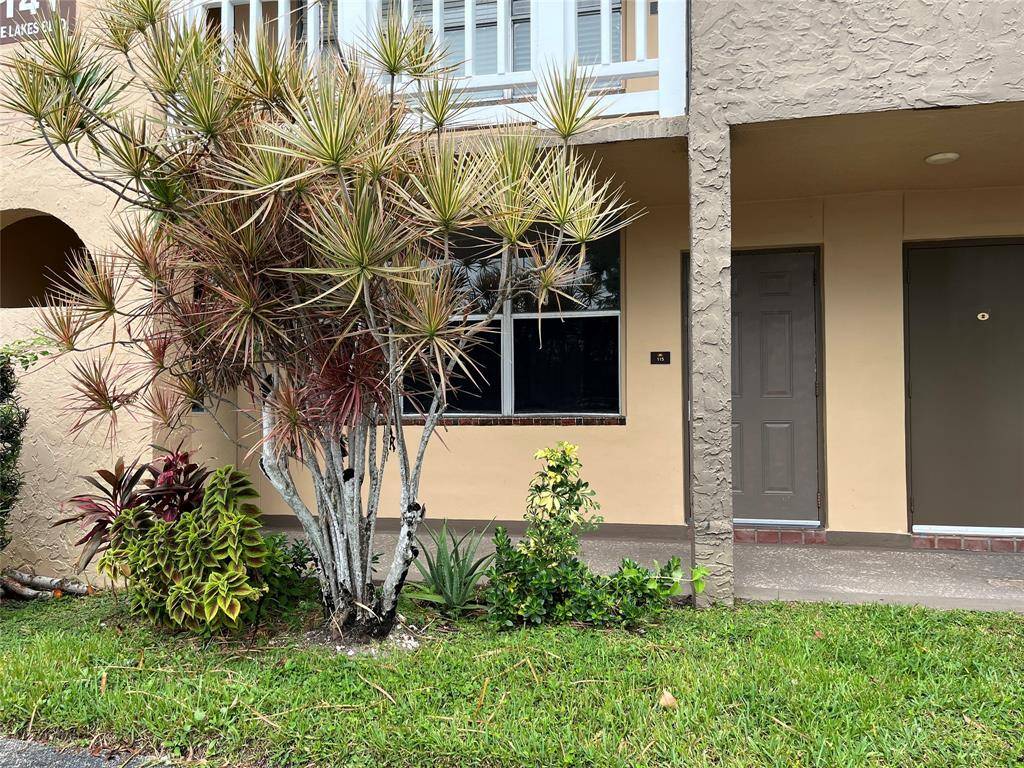 Sunrise, FL 33322,9141 Sunrise Lakes Blvd #115