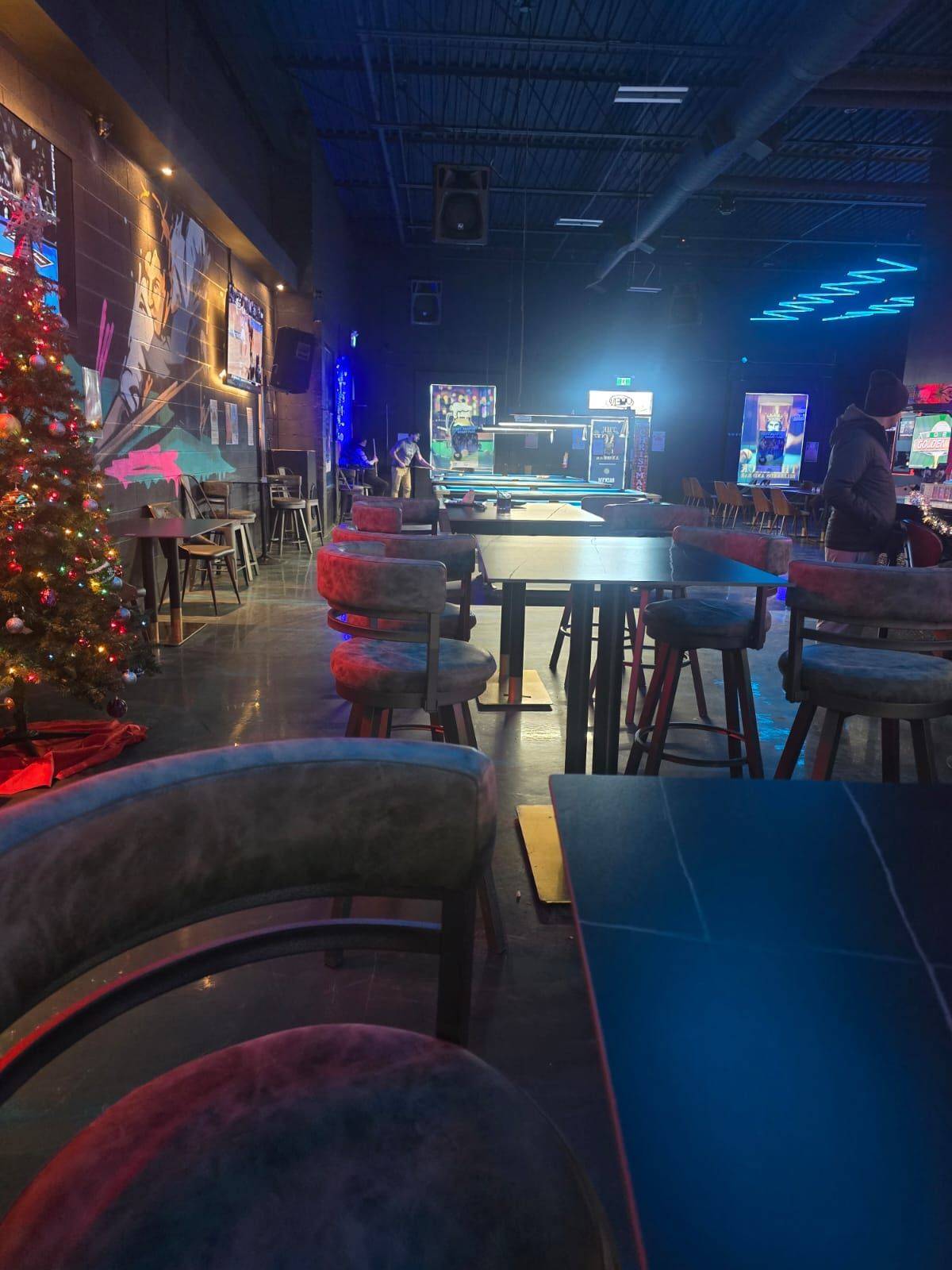 Mississauga, ON L4W 2P9,1331 Crestlawn DR #C