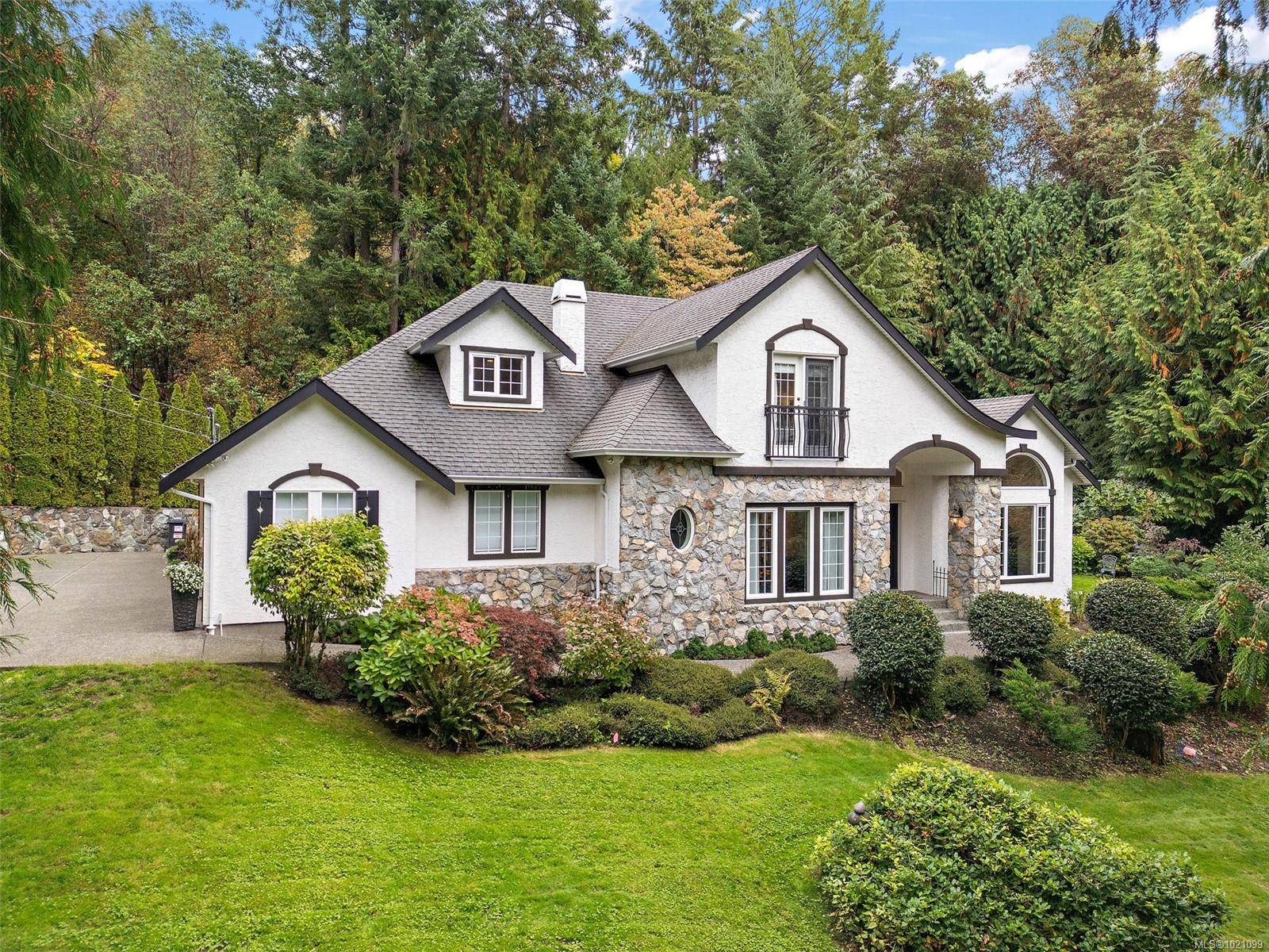 North Saanich, BC V8L 5R8,11327 Nitinat Rd