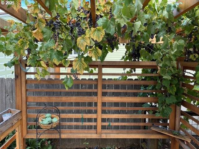 Portland, OR 97203,7521 N JERSEY ST