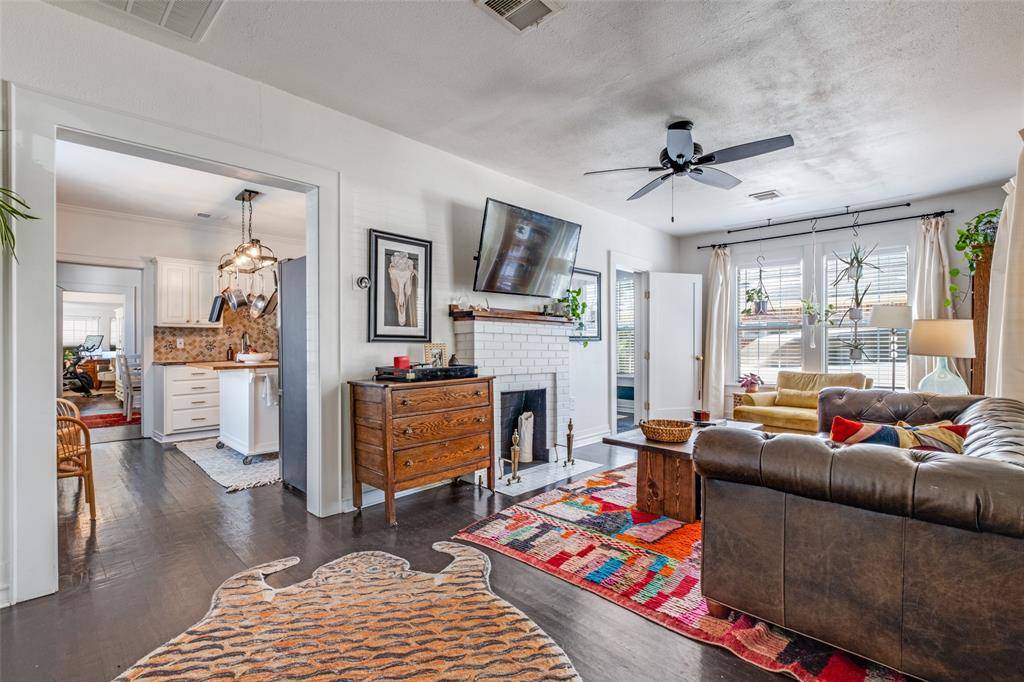 Dallas, TX 75208,920 S Oak Cliff Boulevard