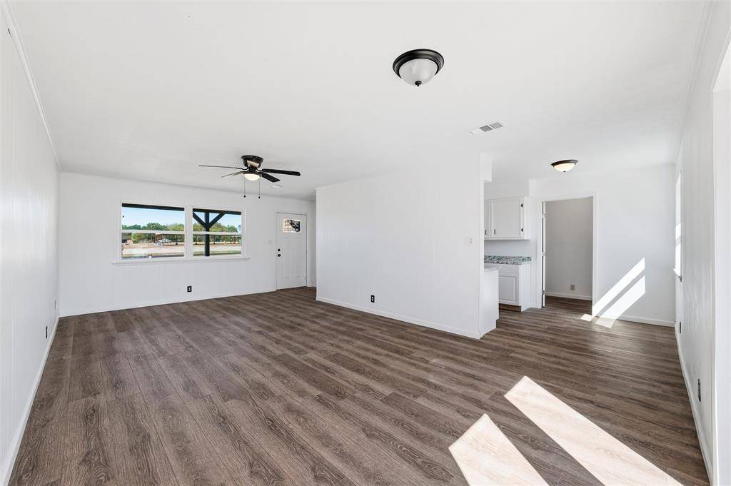 Italy, TX 76651,100 W Dilworth