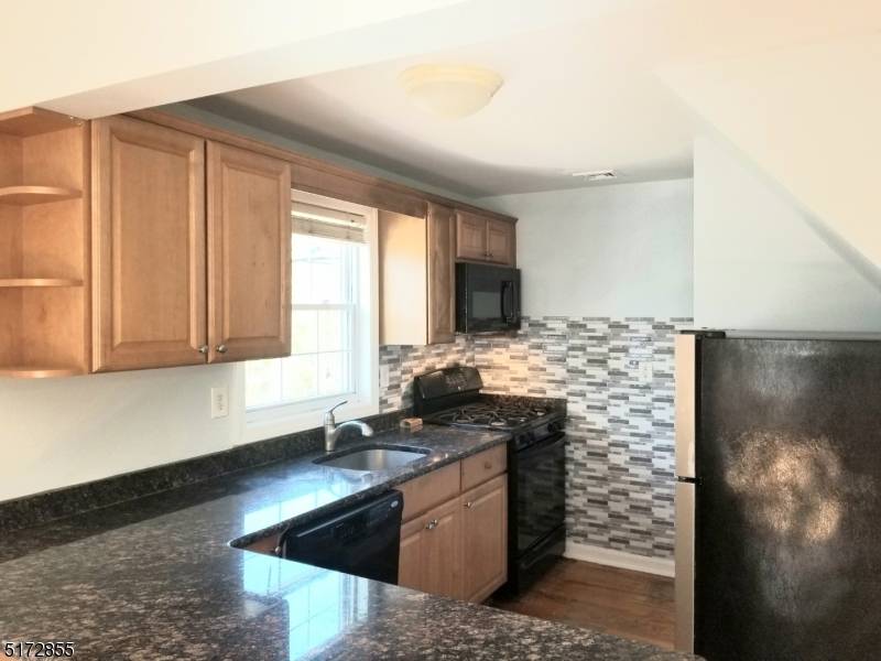 North Plainfield Boro, NJ 07060,8 Stone St