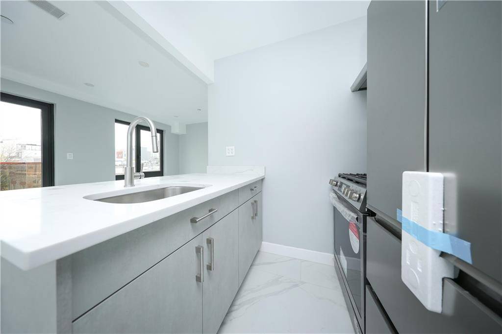 Brooklyn, NY 11215,643 5th AVE #3C