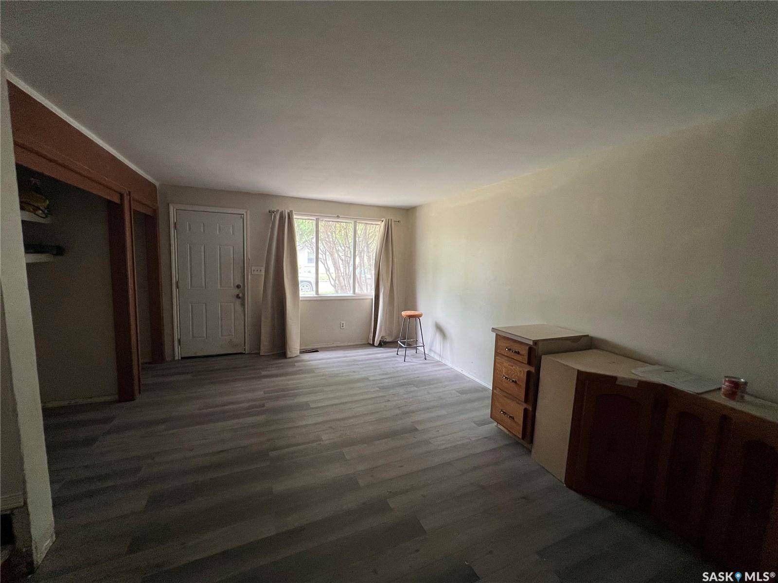 Saskatoon, SK S7M 2A7,511 J AVENUE S