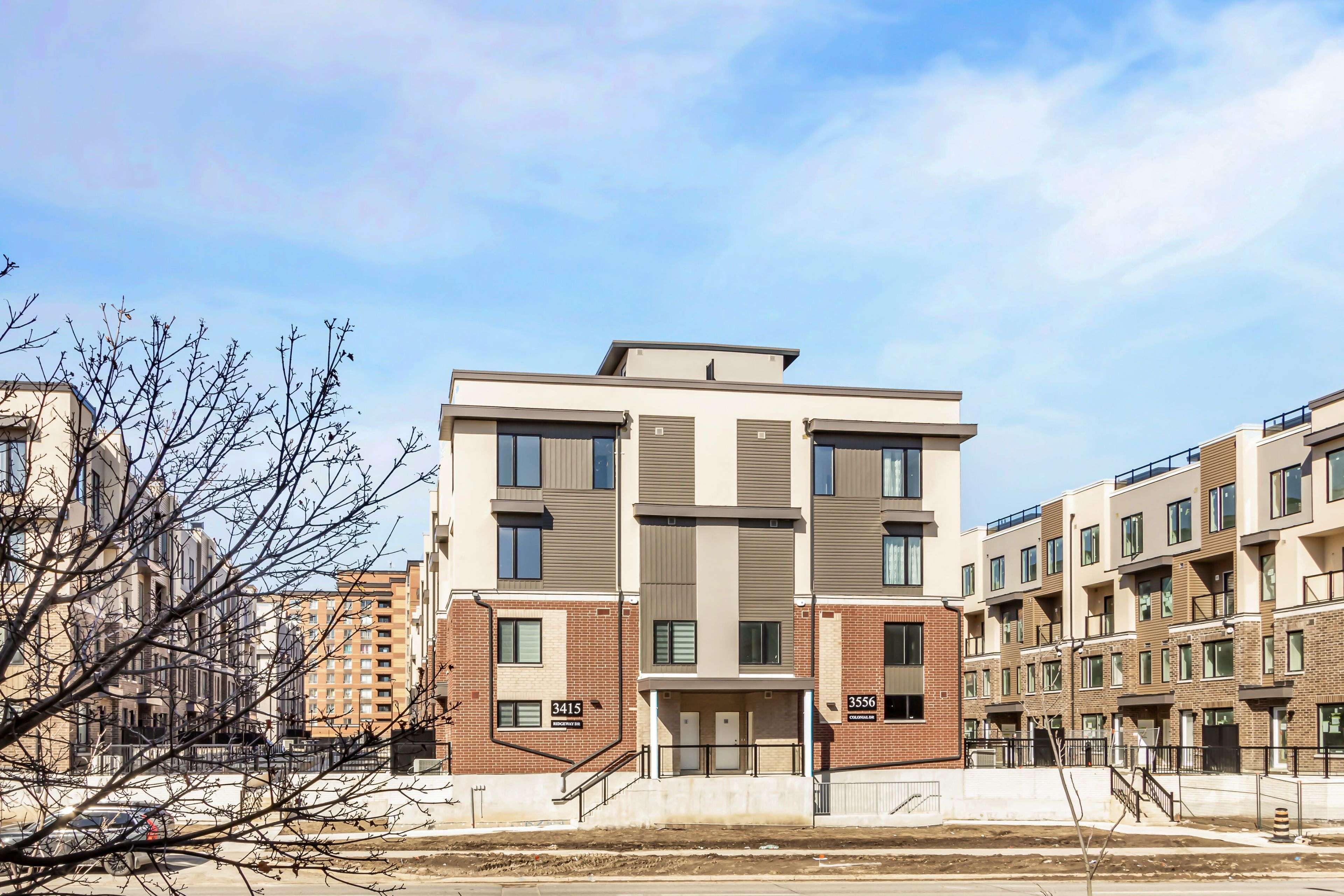 Mississauga, ON L5L 0B9,3415 Ridgeway DR #16