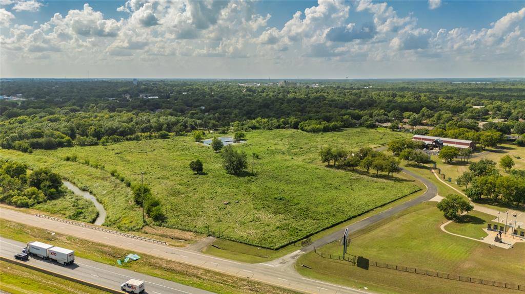 Greenville, TX 75401,415 Division Street