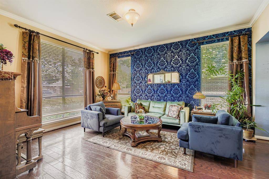 Plano, TX 75025,2332 Compton Drive