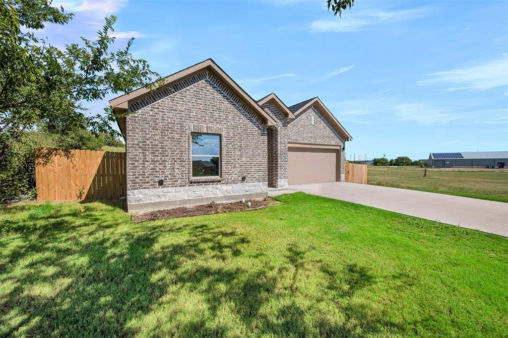 Runaway Bay, TX 76426,518 Dolphin Terrace
